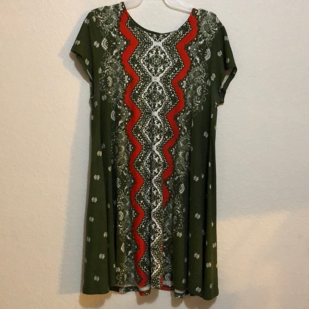 Soft flowy plus size swing dress